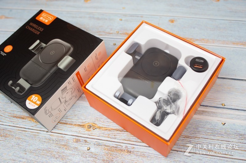 车载手机架新品上市，无线充电，重力联动，图拉斯车载无线充电器