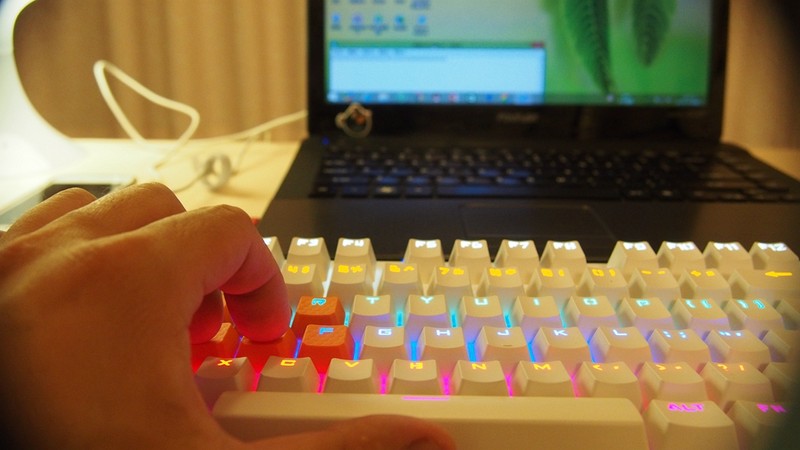 太凶悍 ，血手幽灵光轴B740极度暴力测试！