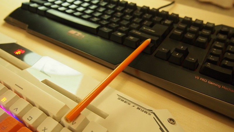 太凶悍 ，血手幽灵光轴B740极度暴力测试！