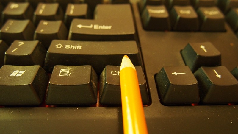 太凶悍 ，血手幽灵光轴B740极度暴力测试！