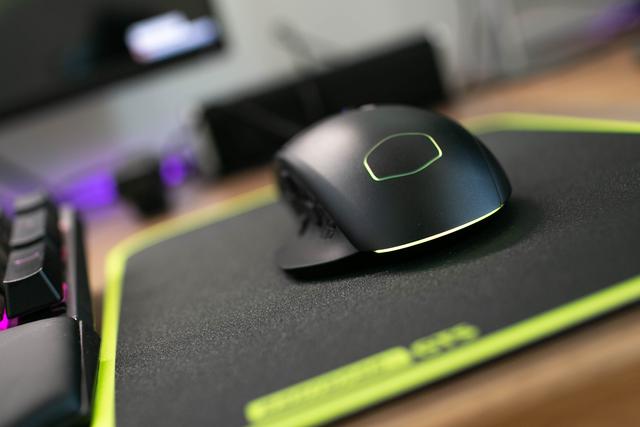 带屏显的超酷鼠标，酷冷至尊MM830尝鲜体验