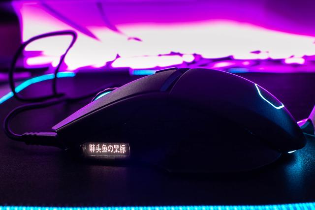 带屏显的超酷鼠标，酷冷至尊MM830尝鲜体验