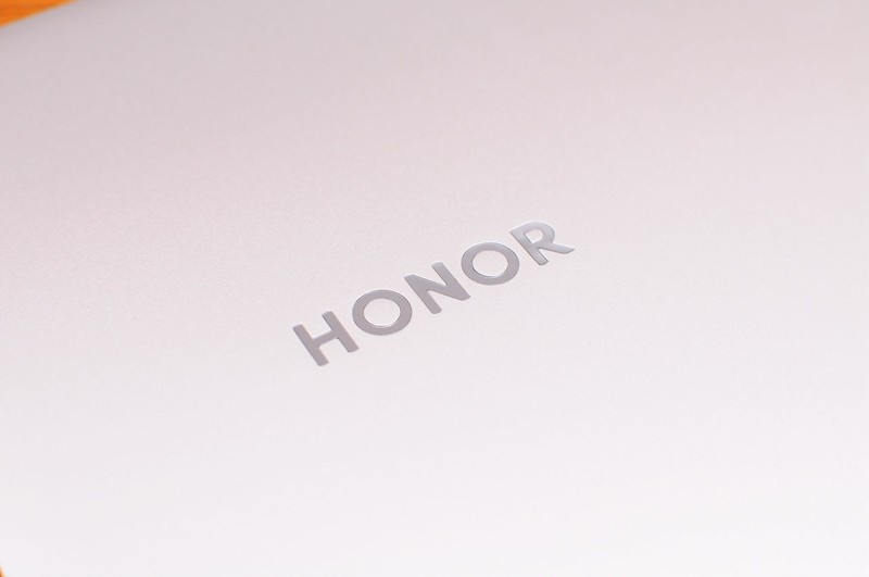 入手Linux版笔记本不会玩？老司机手把手教你安装Windows系统