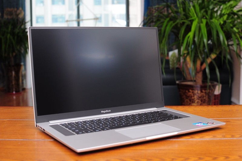 入手Linux版笔记本不会玩？老司机手把手教你安装Windows系统