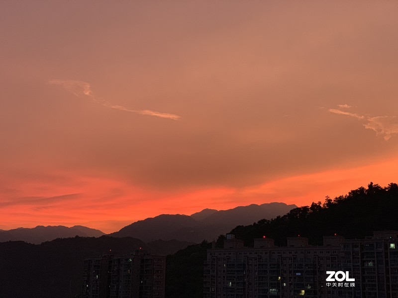 漂亮是不用形容的