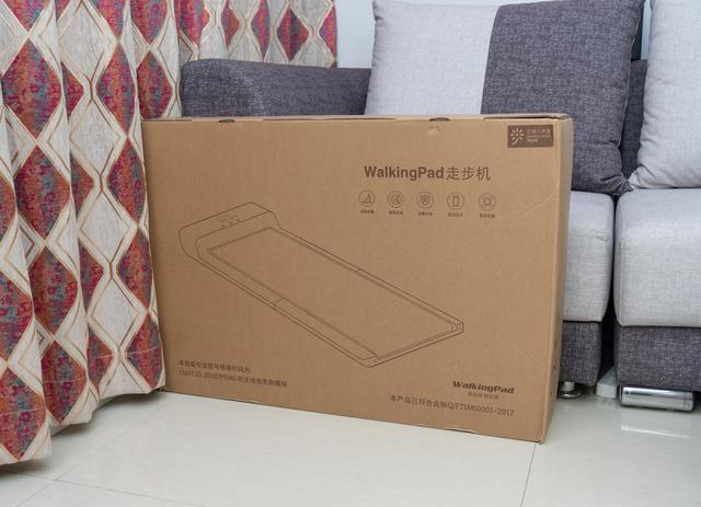把客厅打造成健身房，支持米家的金史密斯走步机A1Pro测评！