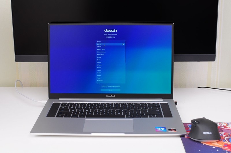 入手Linux版笔记本不会玩？老司机手把手教你安装Windows系统