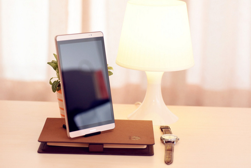 市场总监眼中的“质感”----华为M2.揽阅的亲身体验