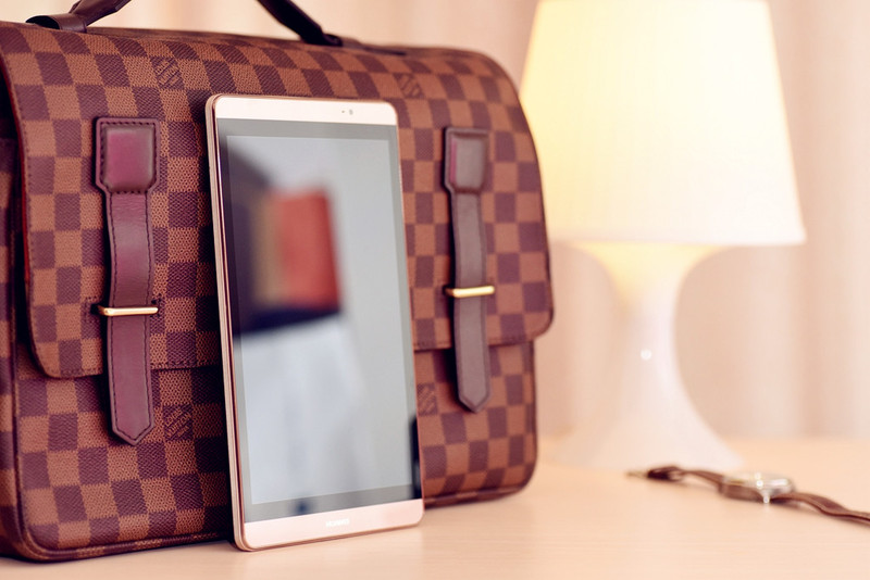 市场总监眼中的“质感”----华为M2.揽阅的亲身体验