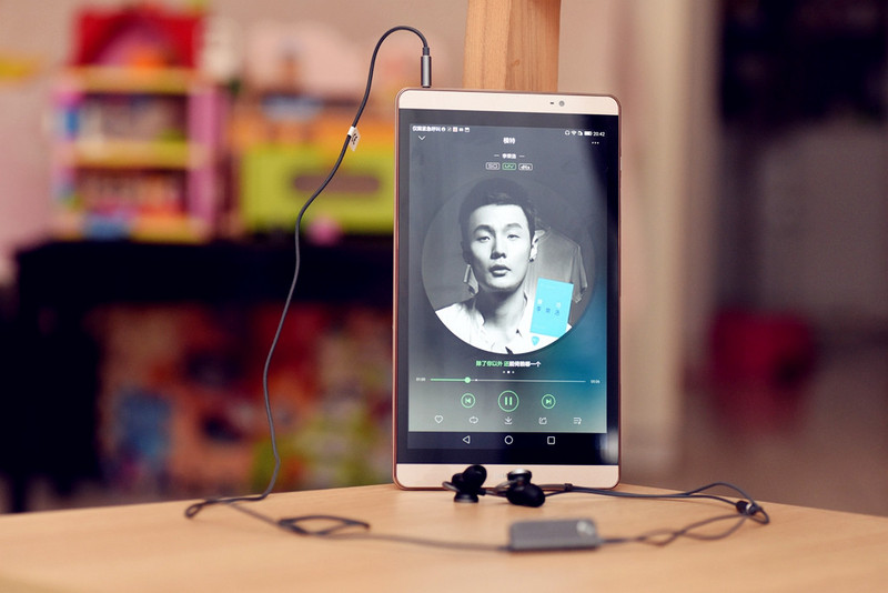 市场总监眼中的“质感”----华为M2.揽阅的亲身体验