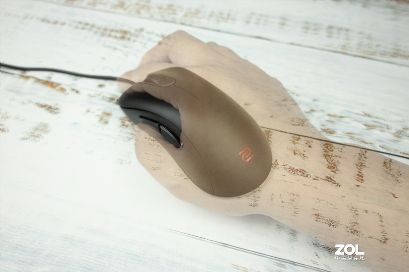 简单却很强大！ZOWIE卓威EC2电竞游戏鼠标体验