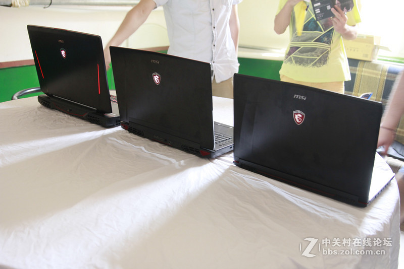 7月自驾游活动微星笔记本使用环节