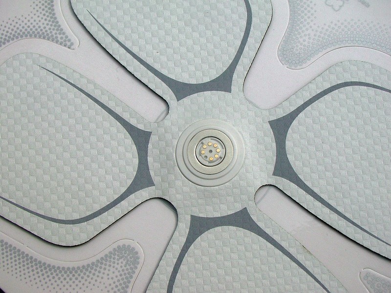 按摩神器 乐范魔力贴四驱版 体验