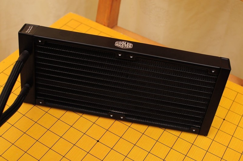 只求最高性价比，老司机实测告诉你千元内显卡选谁