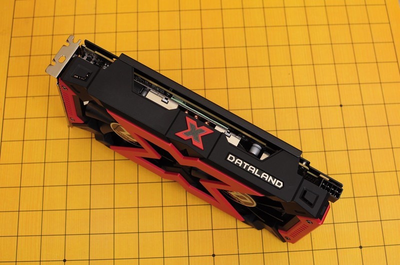 只求最高性价比，老司机实测告诉你千元内显卡选谁