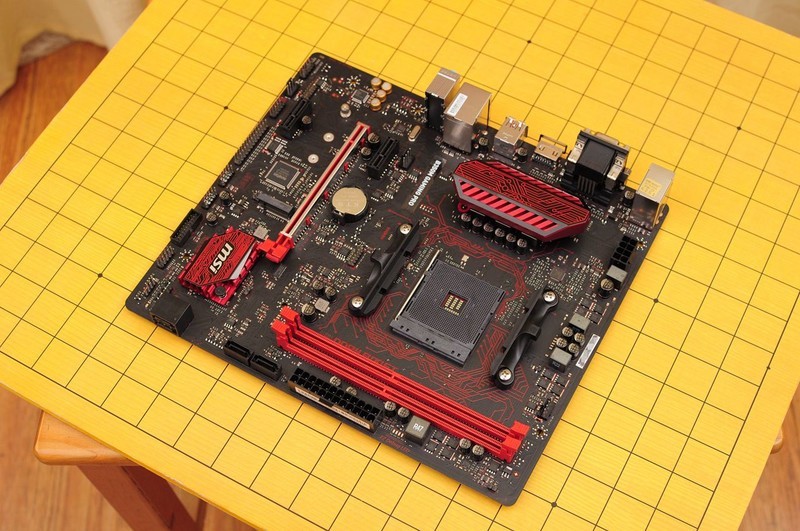 只求最高性价比，老司机实测告诉你千元内显卡选谁