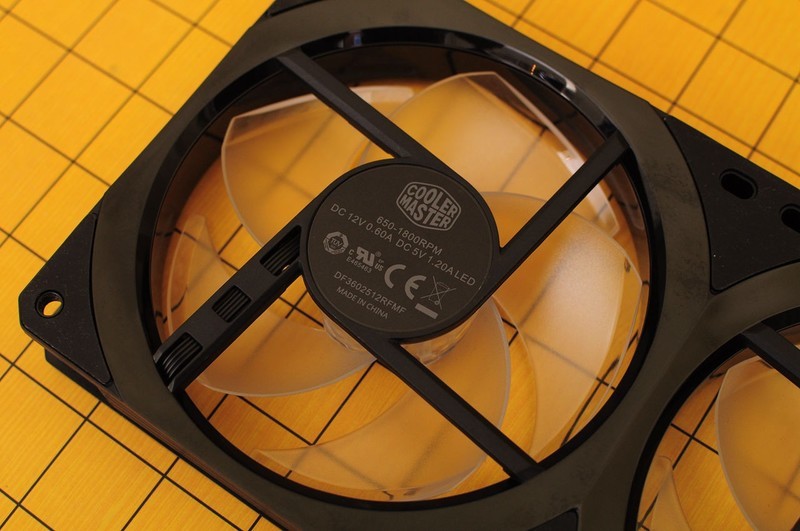 只求最高性价比，老司机实测告诉你千元内显卡选谁