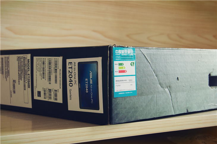 华硕一体电脑新作，最美一体机ET2040开箱