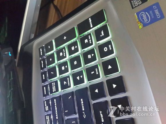 自改雷神键盘颜色！