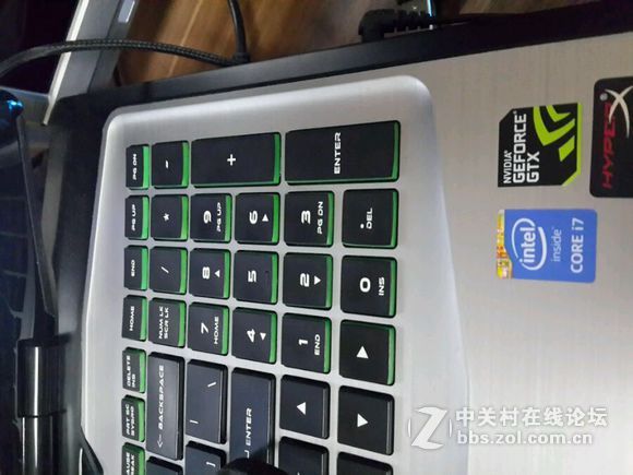 自改雷神键盘颜色！