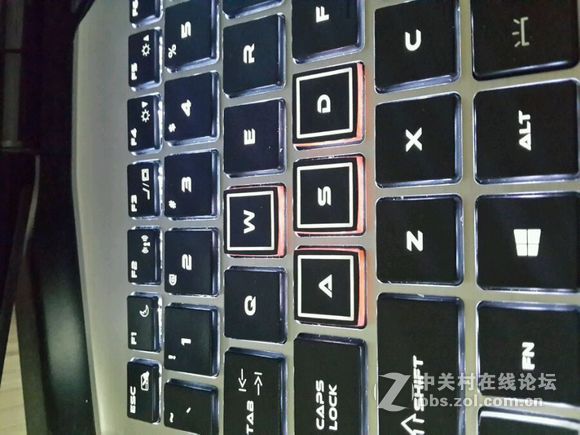 自改雷神键盘颜色！