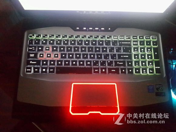 自改雷神键盘颜色！