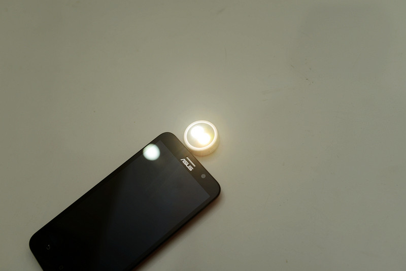 #华硕ZenFone 2及配件爆强体验#ZenFone2搭配最强拍照套件，LED+氙气闪光灯