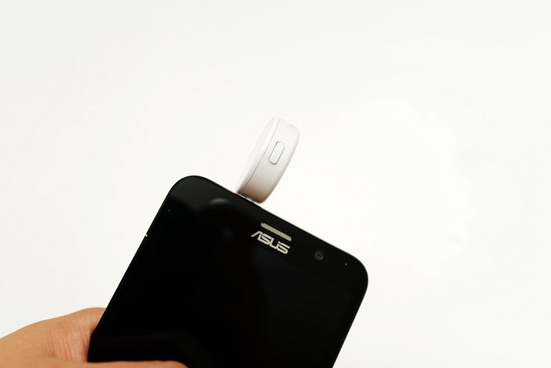 #华硕ZenFone 2及配件爆强体验#ZenFone2搭配最强拍照套件，LED+氙气闪光灯