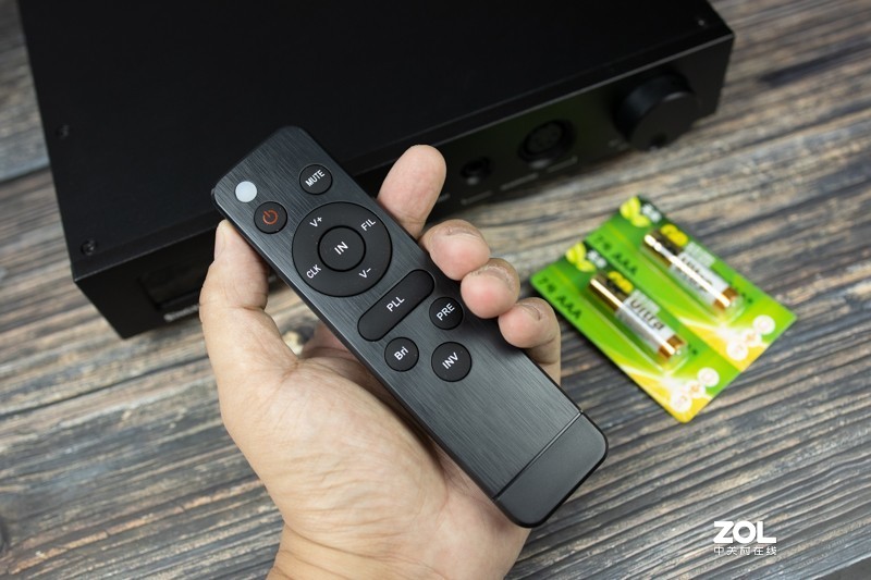 铝疙瘩里的一壶美酒，体验SDA-2 DAC船解码耳放一体机