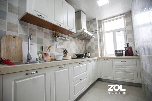 三大家庭甲醛重灾区，劳力特新风机轻松应对