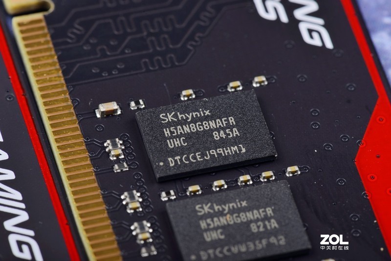 性价比、兼容性快到我碗里去，十铨T1 Gaming DDR4入手试玩