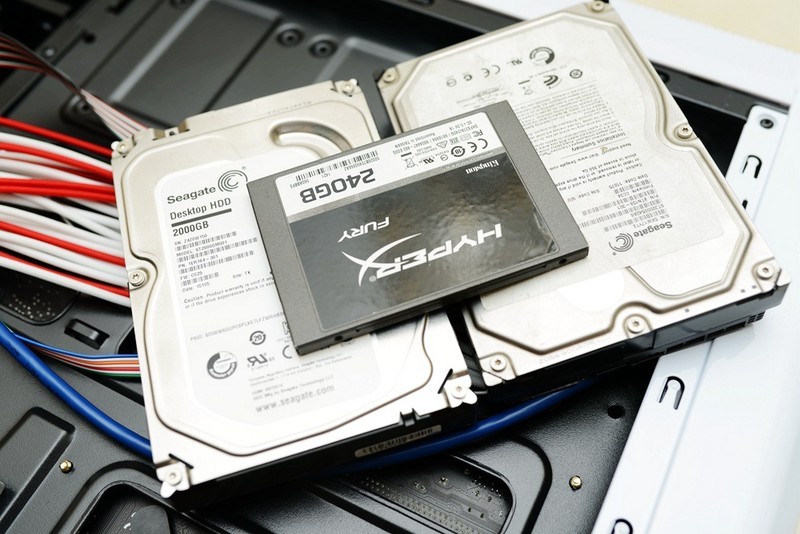 玩结构玩水冷也玩走线，先马坦克装机！