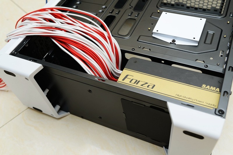 玩结构玩水冷也玩走线，先马坦克装机！