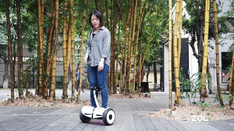 骑行代步通勤，我是这条街最靓的仔--Ninebot mini平衡车