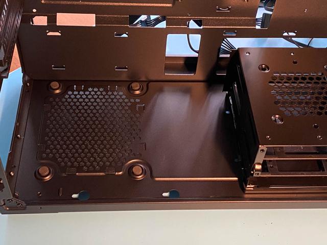 生活需要光污染，霸气需要侧透，双侧透机箱安钛克NX1000装机