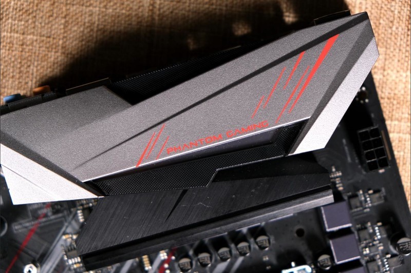 618入手新主板，B365芯片组9代CPU装Win7