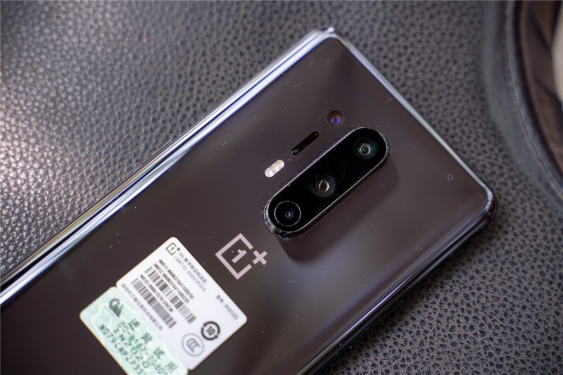 【一加8Pro】最极致的旗舰，却有些不像我爱的一加