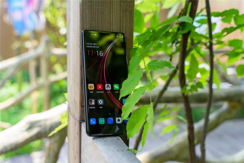 【一加8Pro】最极致的旗舰，却有些不像我爱的一加