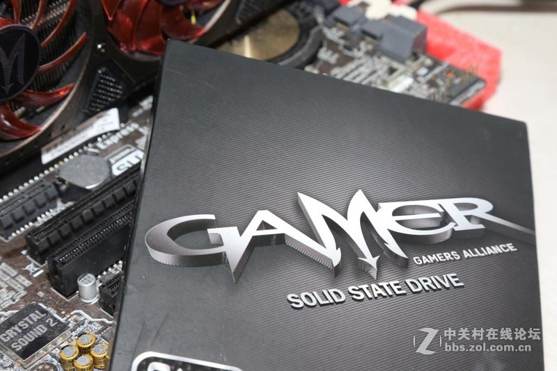 超大容量SSD来袭，GAMER 960SSD性能测试