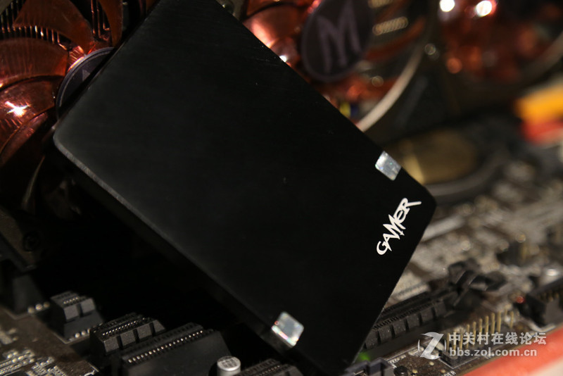 超大容量SSD来袭，GAMER 960SSD性能测试