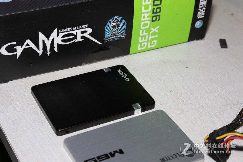 超大容量SSD来袭，GAMER 960SSD性能测试