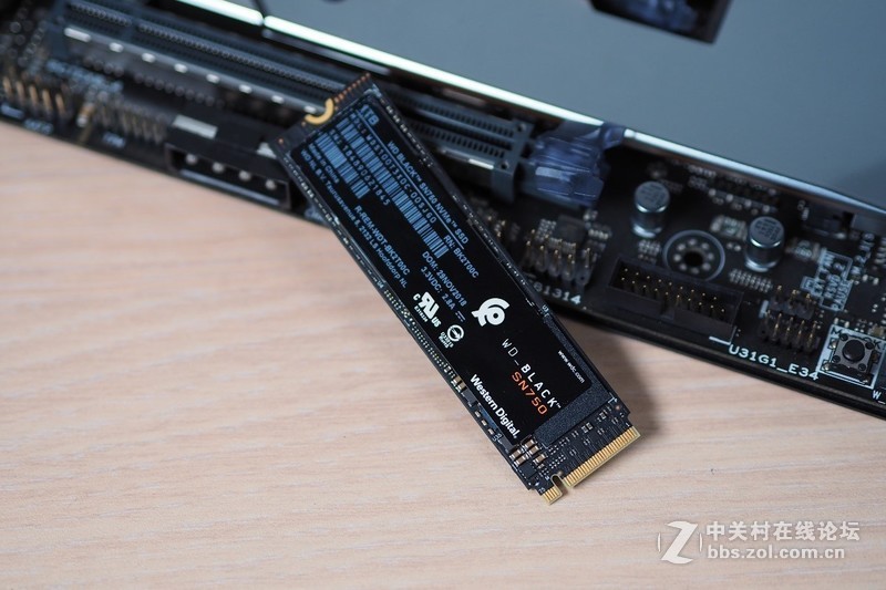 开黑利器！WD_BLACK SN750 NMVe SSD评测