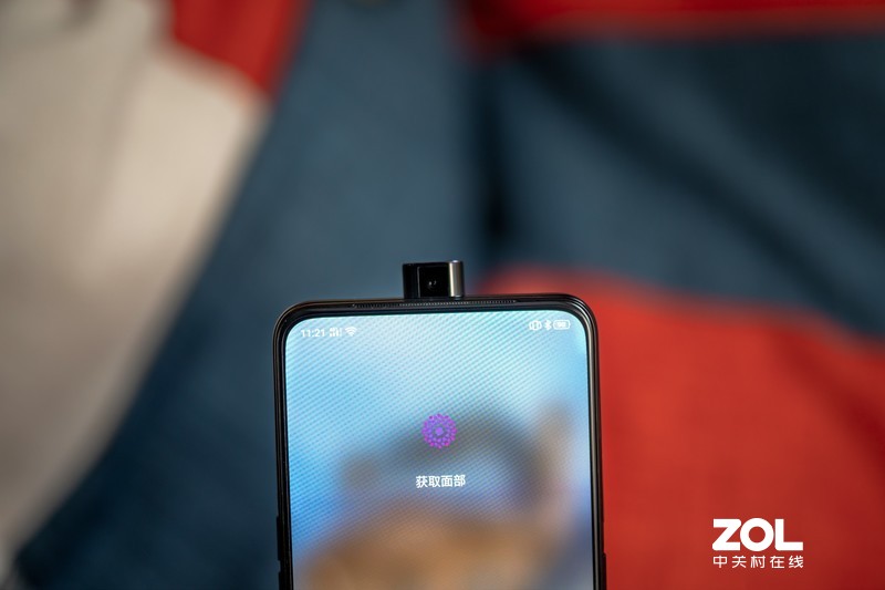 配置高端，凭实力搅局---“敢越级”的手机realme X体验