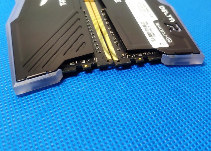给电脑升级加DDR4内存，让它跑的更快，更远，更持久