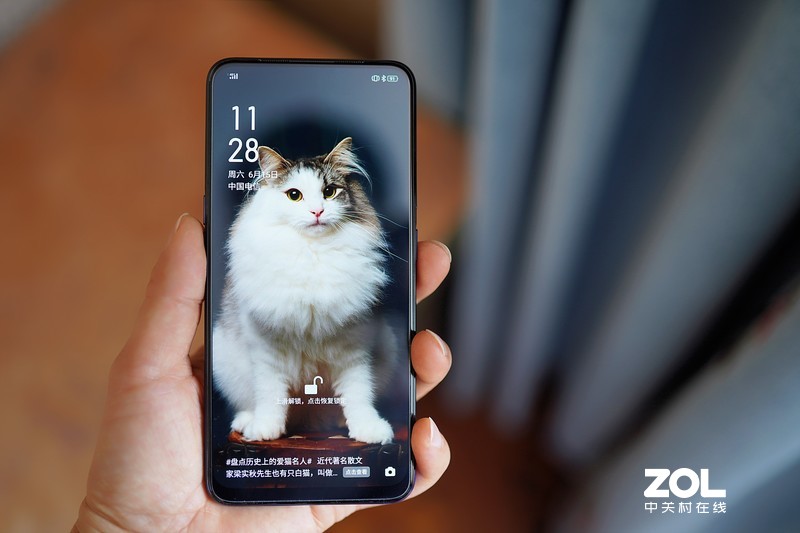 配置高端，凭实力搅局---“敢越级”的手机realme X体验