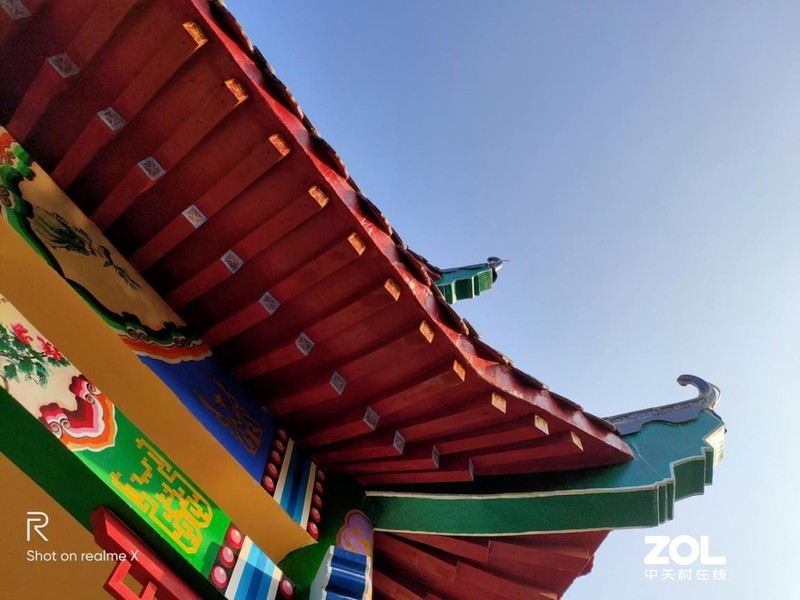 配置高端，凭实力搅局---“敢越级”的手机realme X体验