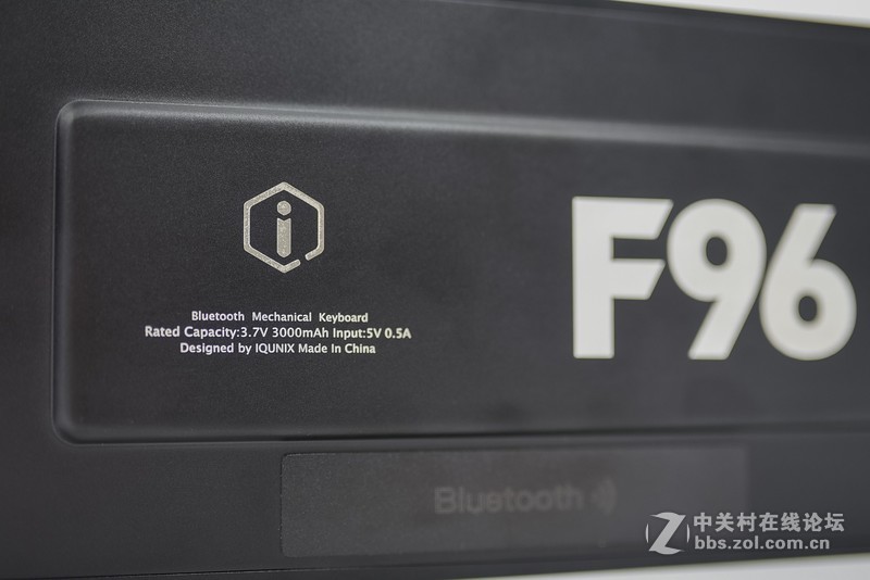 这款一定适合喜欢低调的你，IQUNIX F96碳黑版双模键盘快速上手