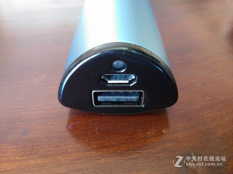 【飞毛腿移动电源】开机图+实用