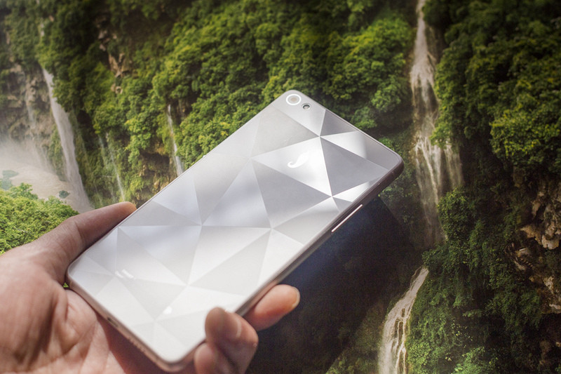 至“炫”臻美 小辣椒7 “炫”出时尚节奏