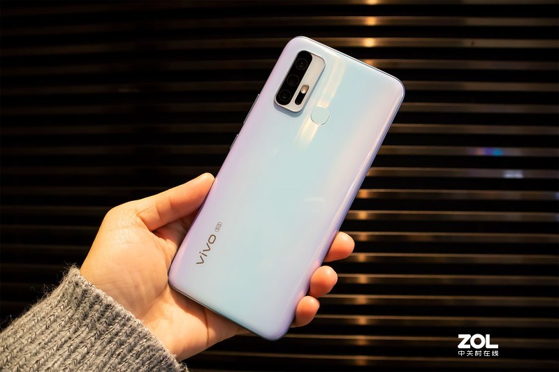 5G手机做到两千元，vivo z6颜值与性能兼具吗？